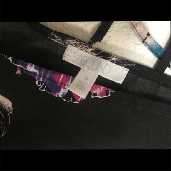 Flower Tanktop - Picture 3 of 3